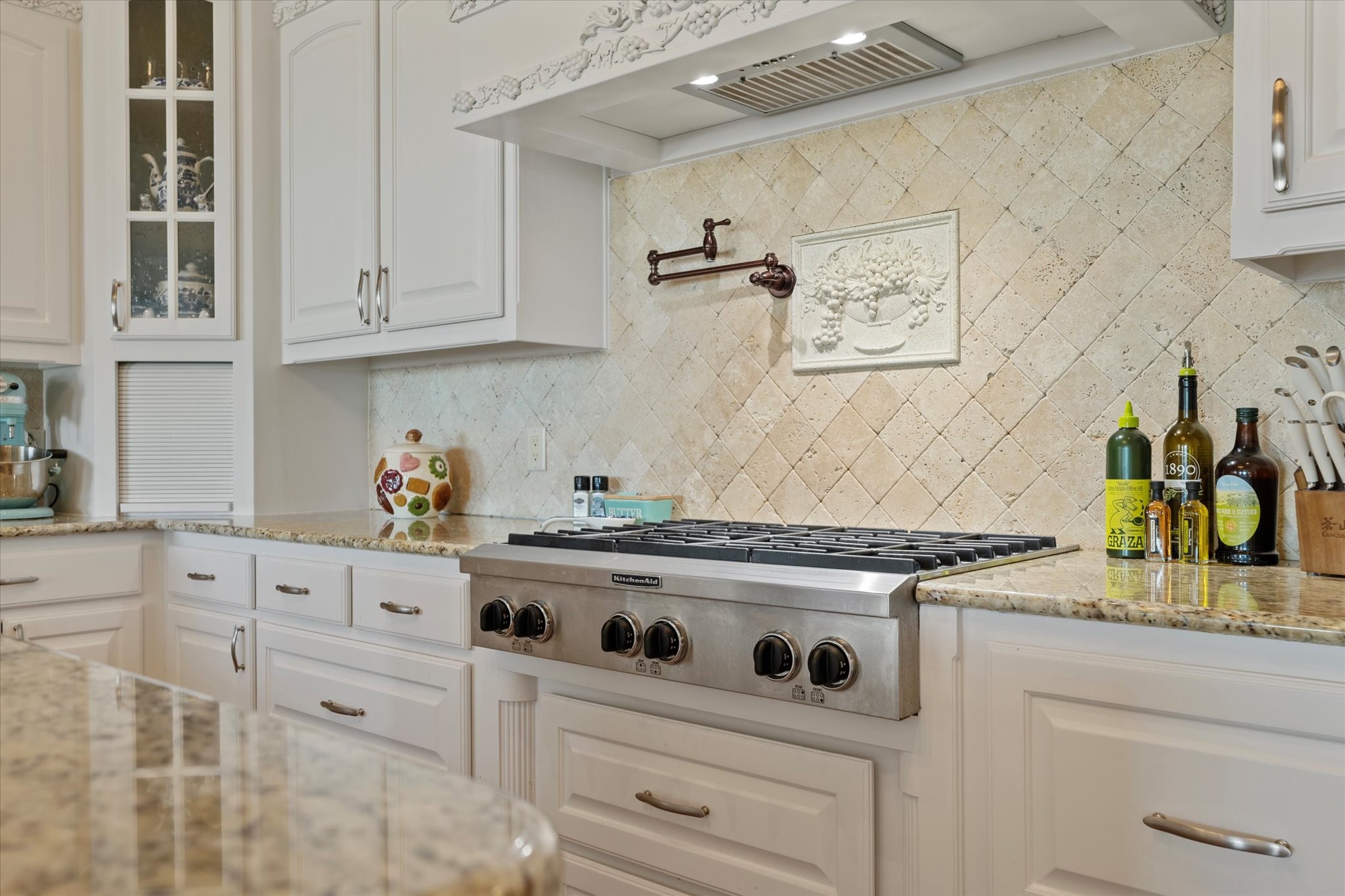 1904 W Emerald Bend Court Granbury TX 76049