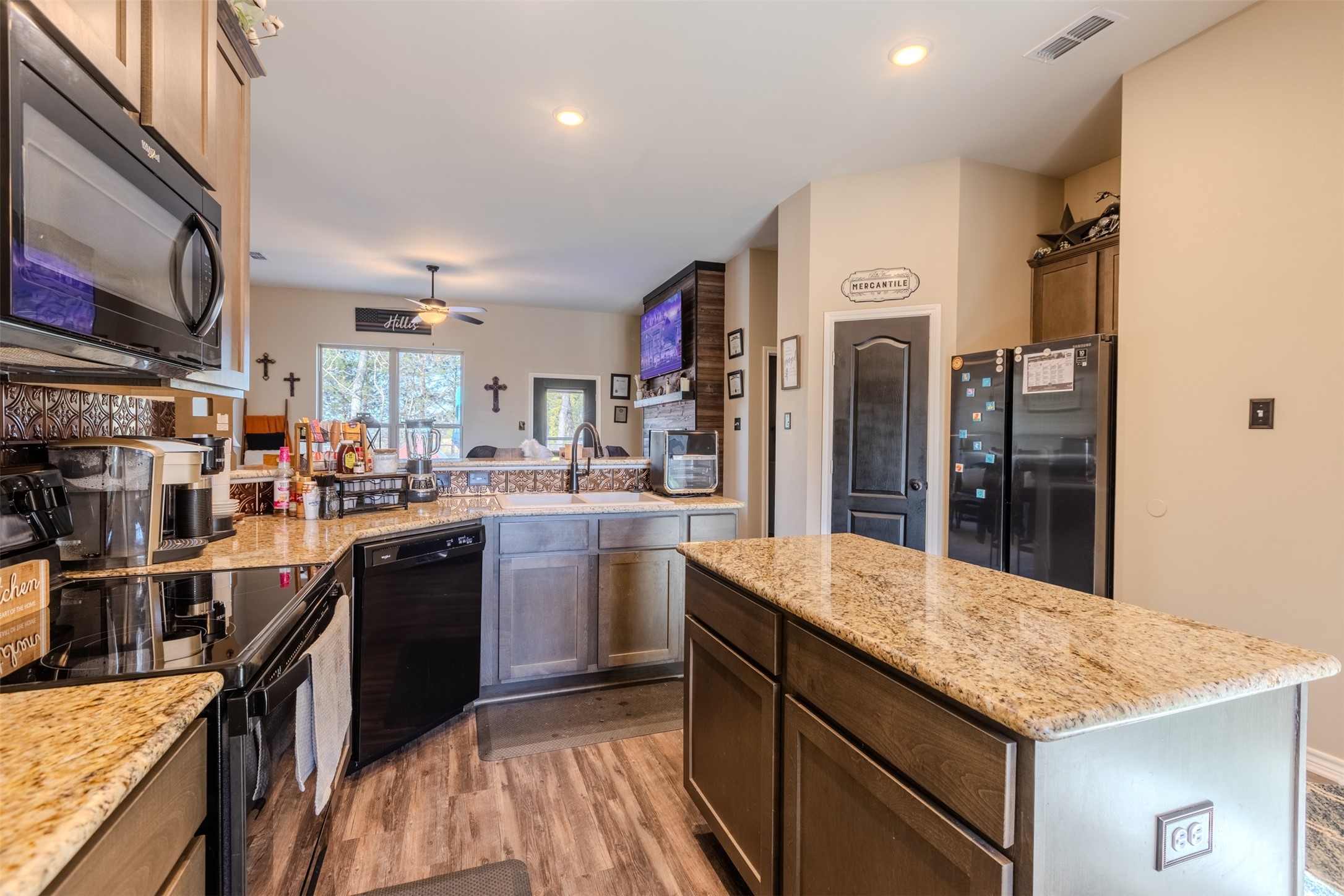 8676 State Highway 19 Edgewood TX 75117