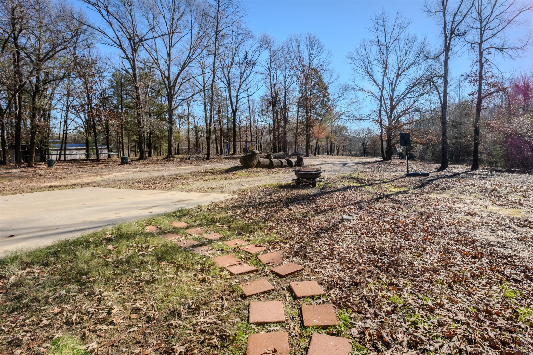 8676 State Highway 19 Edgewood TX 75117