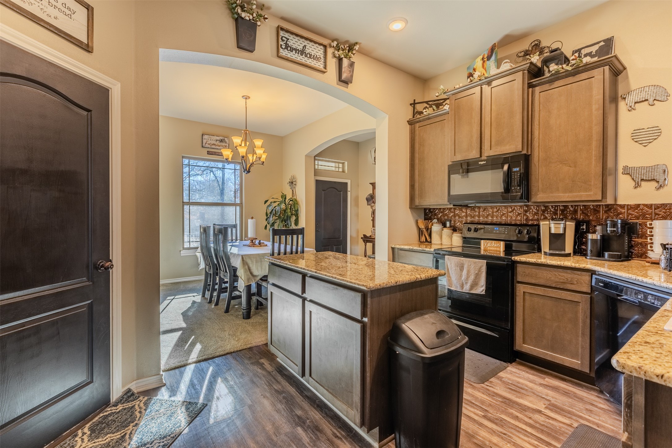8676 State Highway 19 Edgewood TX 75117