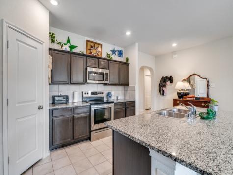 2431 Rosharon Drive Forney TX 75126