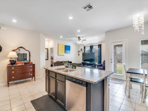 2431 Rosharon Drive Forney TX 75126