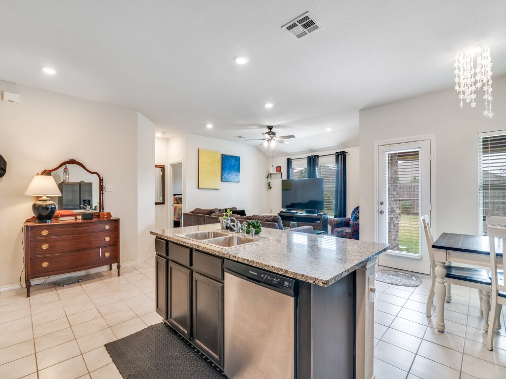 2431 Rosharon Drive Forney TX 75126