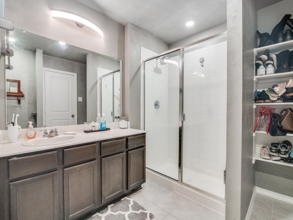 2431 Rosharon Drive Forney TX 75126