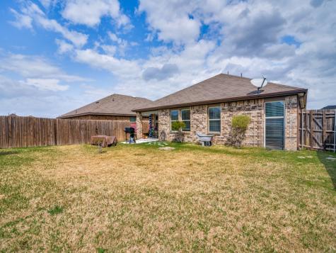 2431 Rosharon Drive Forney TX 75126