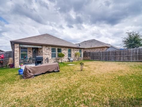 2431 Rosharon Drive Forney TX 75126