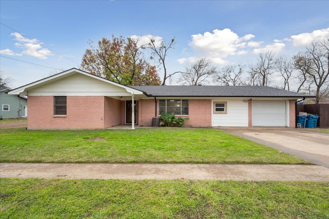 201 N Fordyce Street Blooming Grove TX 76626