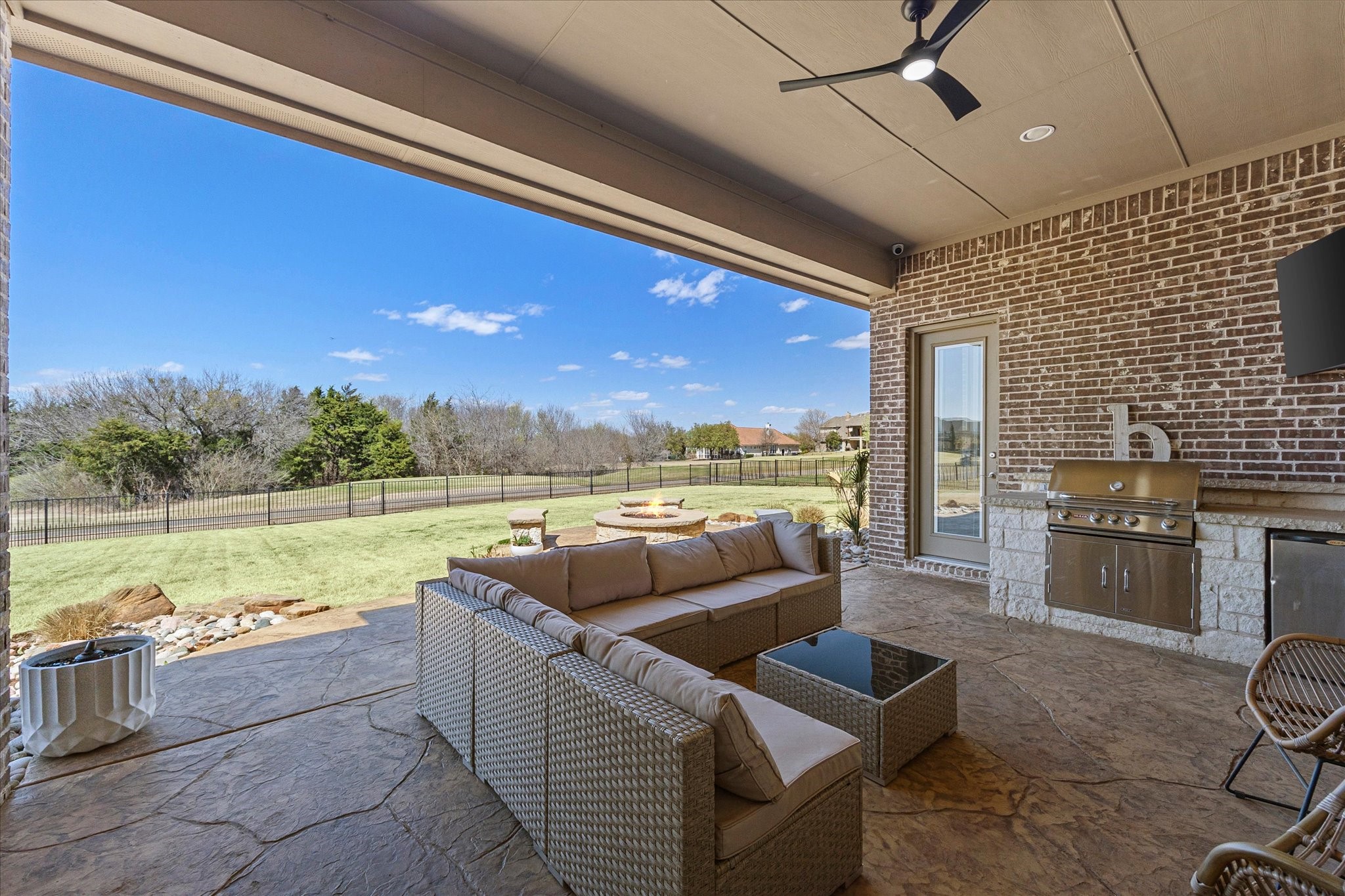 1904 Kings Pass Heath TX 75032