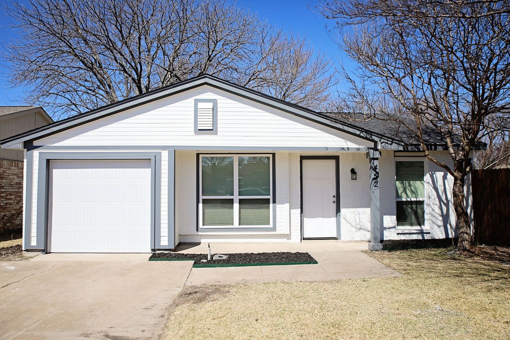 452 Weaver Street Cedar Hill TX 75104