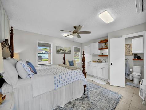 608 Casas Del Norte Ct Court Granbury TX 76049