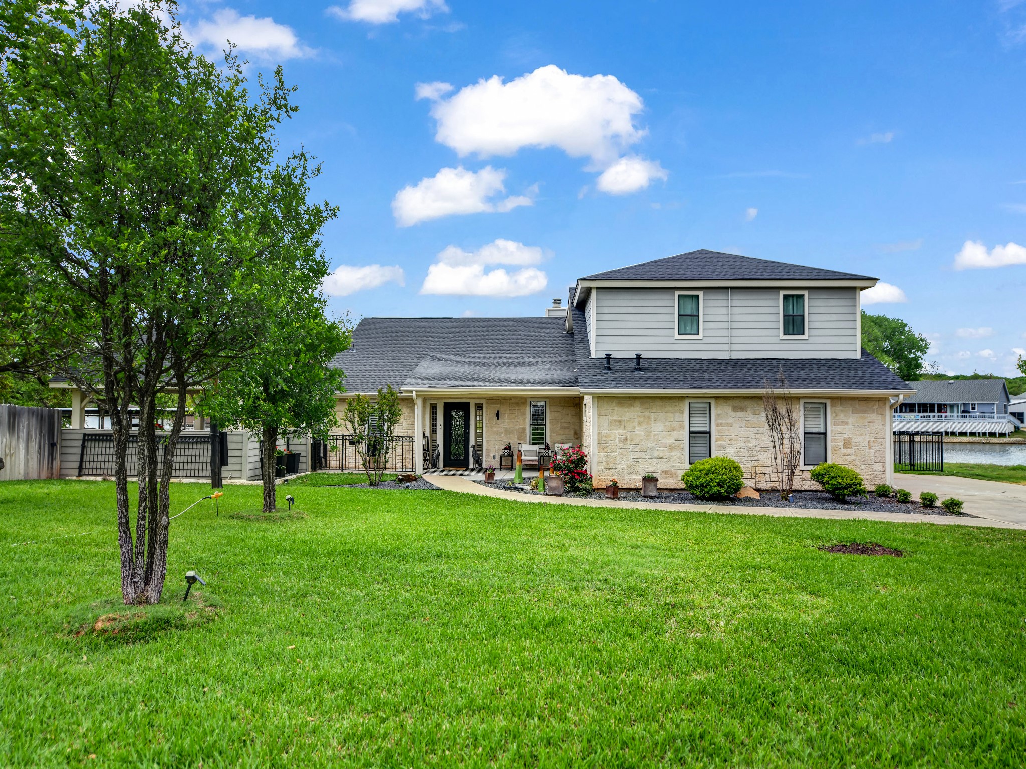 608 Casas Del Norte Court Court Granbury TX 76049
