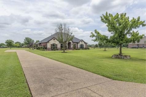208 Tecumseh Parkway Waxahachie TX 75165