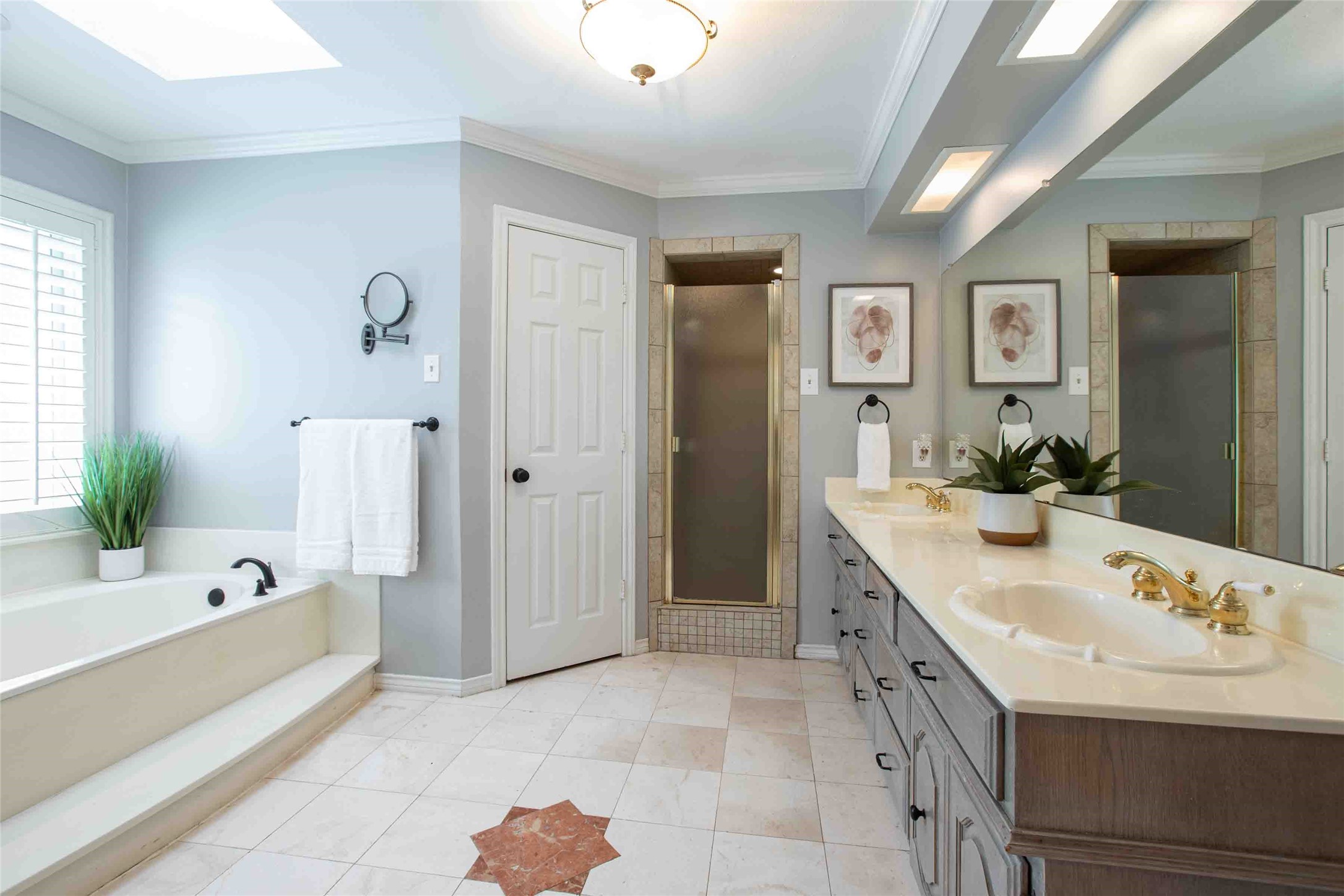 10011 Hickory Crossing Dallas TX 75243