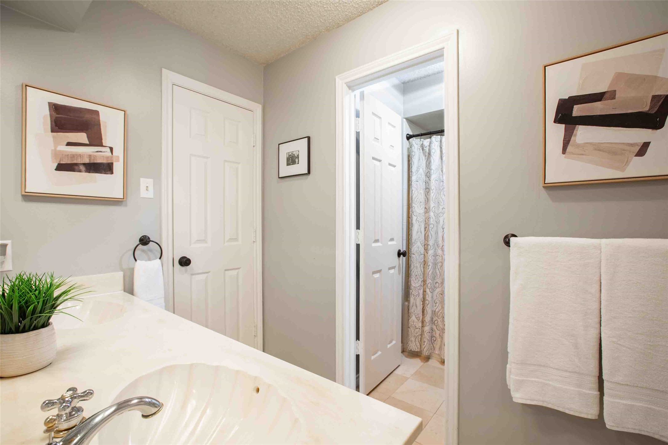 10011 Hickory Crossing Dallas TX 75243