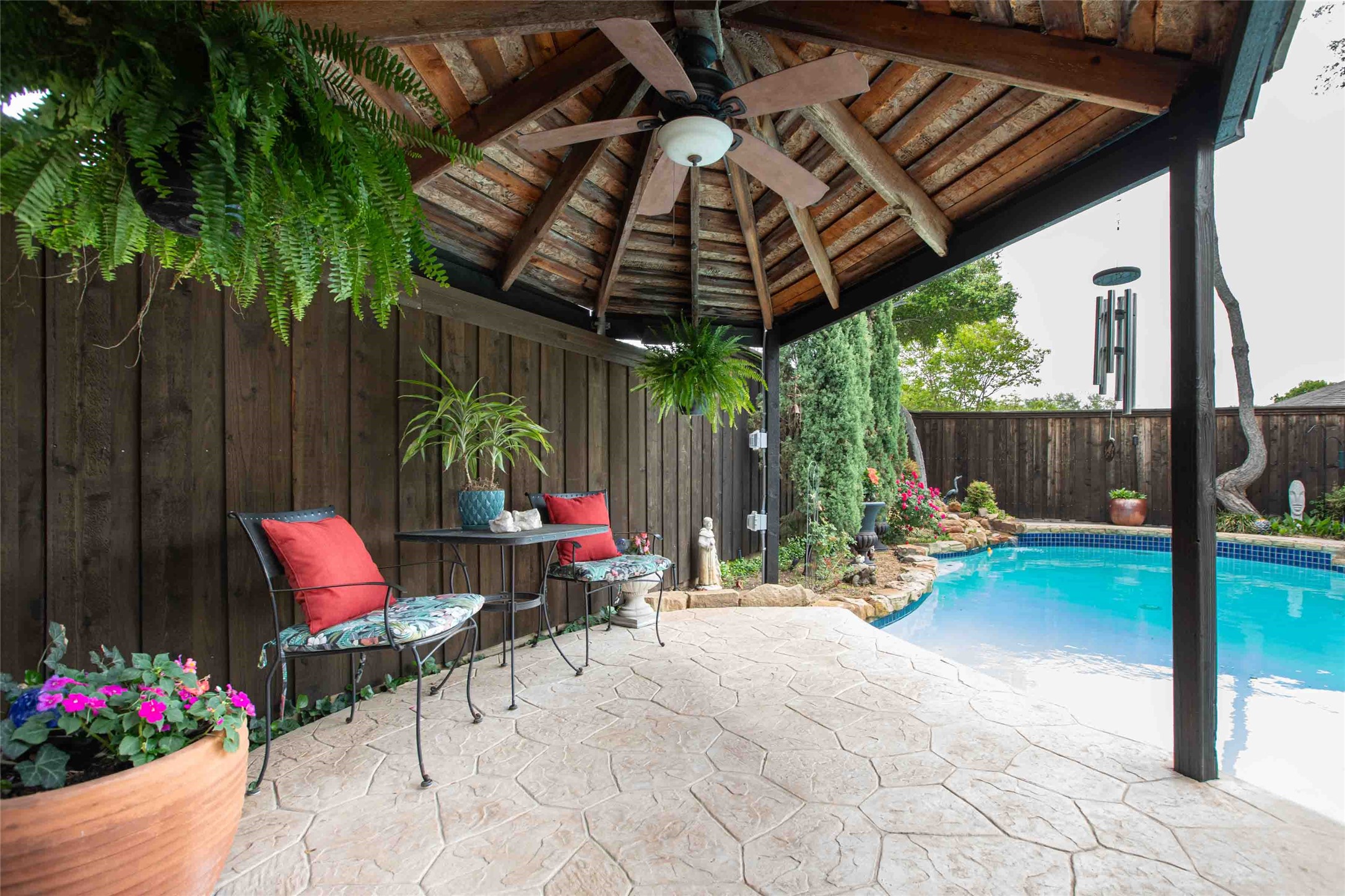 10011 Hickory Crossing Dallas TX 75243