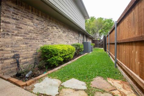 10011 Hickory Crossing Dallas TX 75243