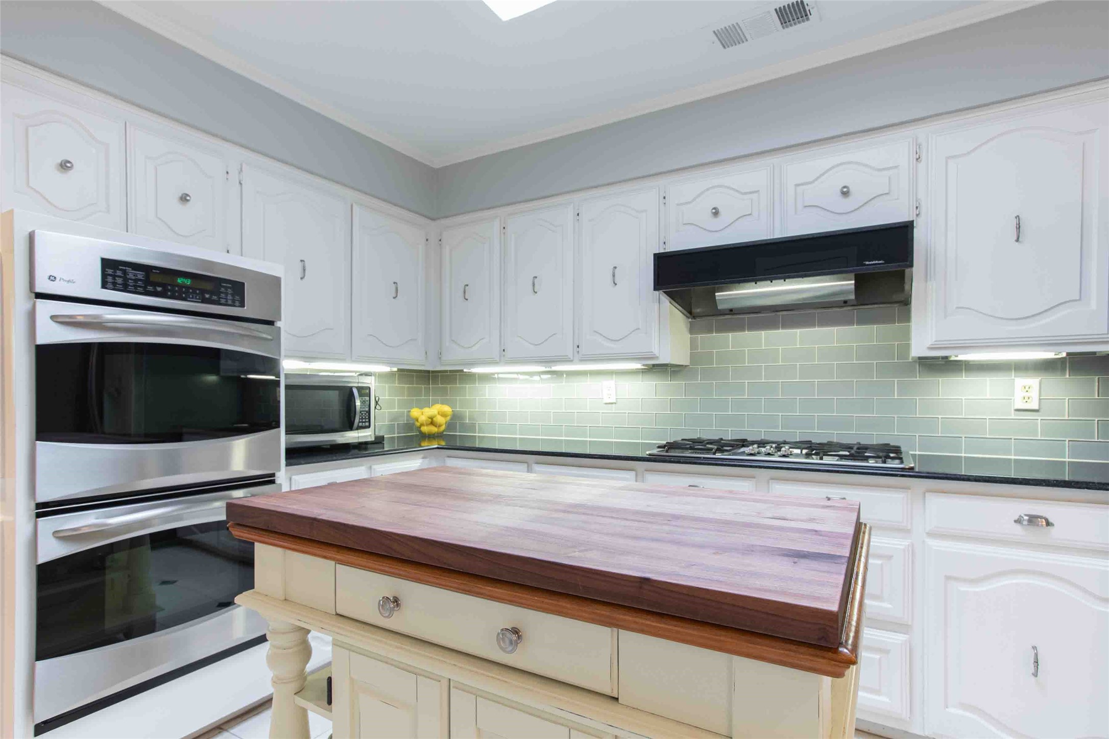 10011 Hickory Crossing Dallas TX 75243