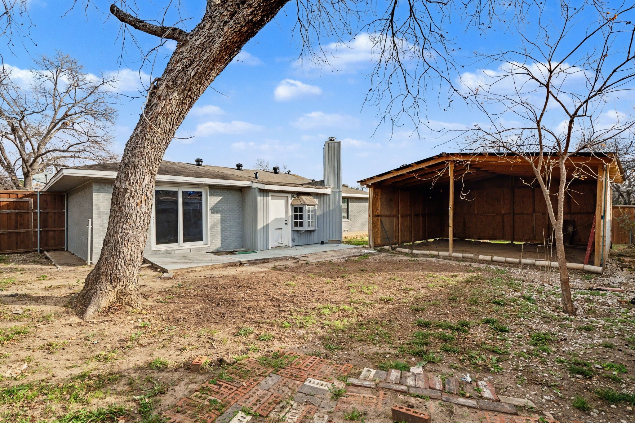 1714 E Union Bower Road Irving TX 75061