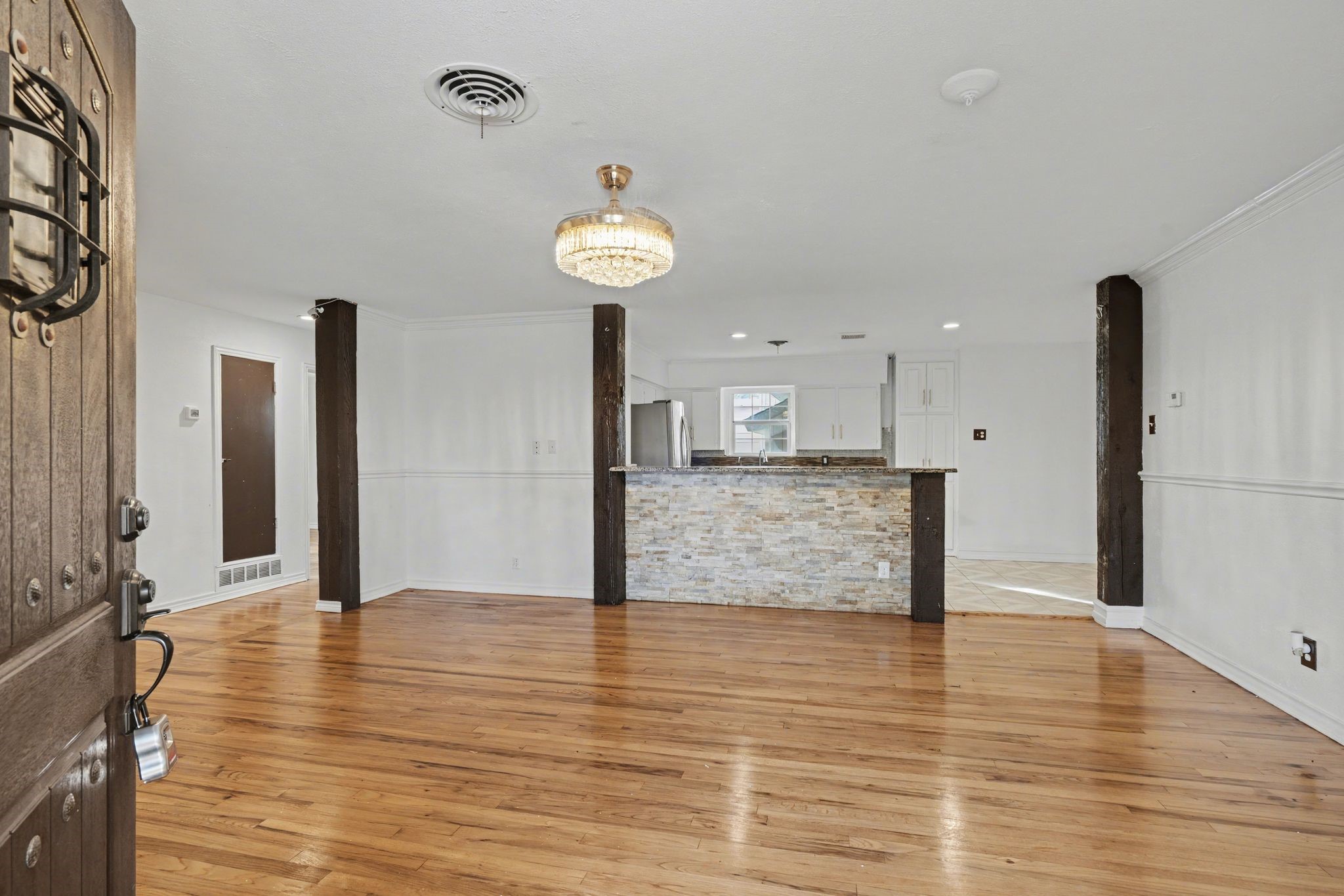 1714 E Union Bower Road Irving TX 75061