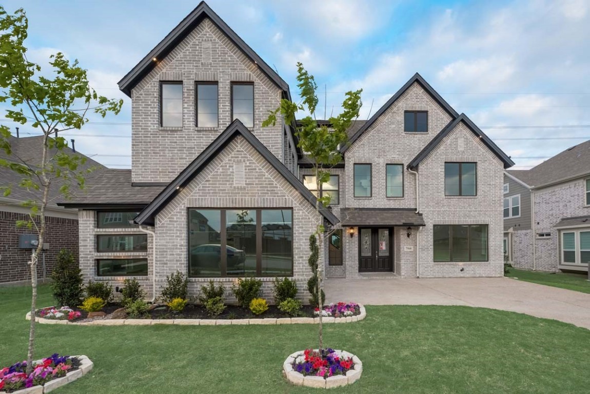 7568 Ridge Lane Grand Prairie TX 75054