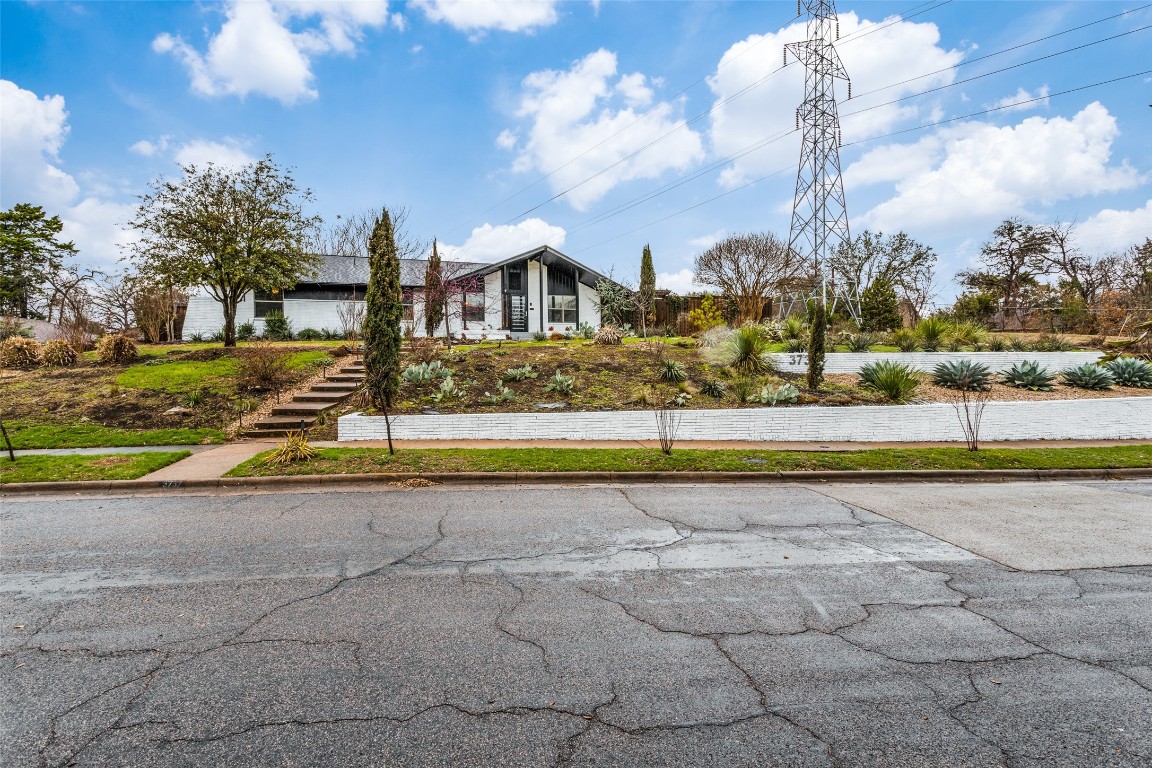 3737 Cripple Creek Drive Dallas TX 75224