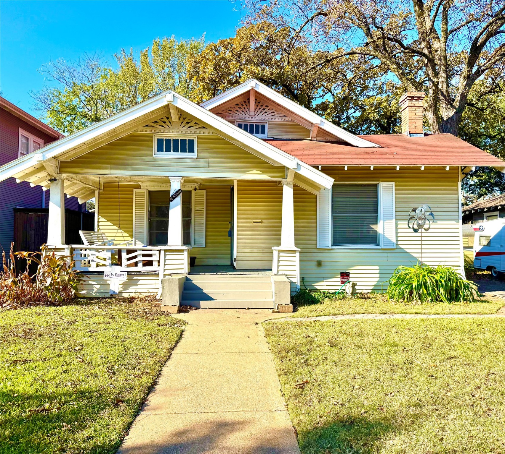 407 S Rosemont Avenue Dallas TX 75208
