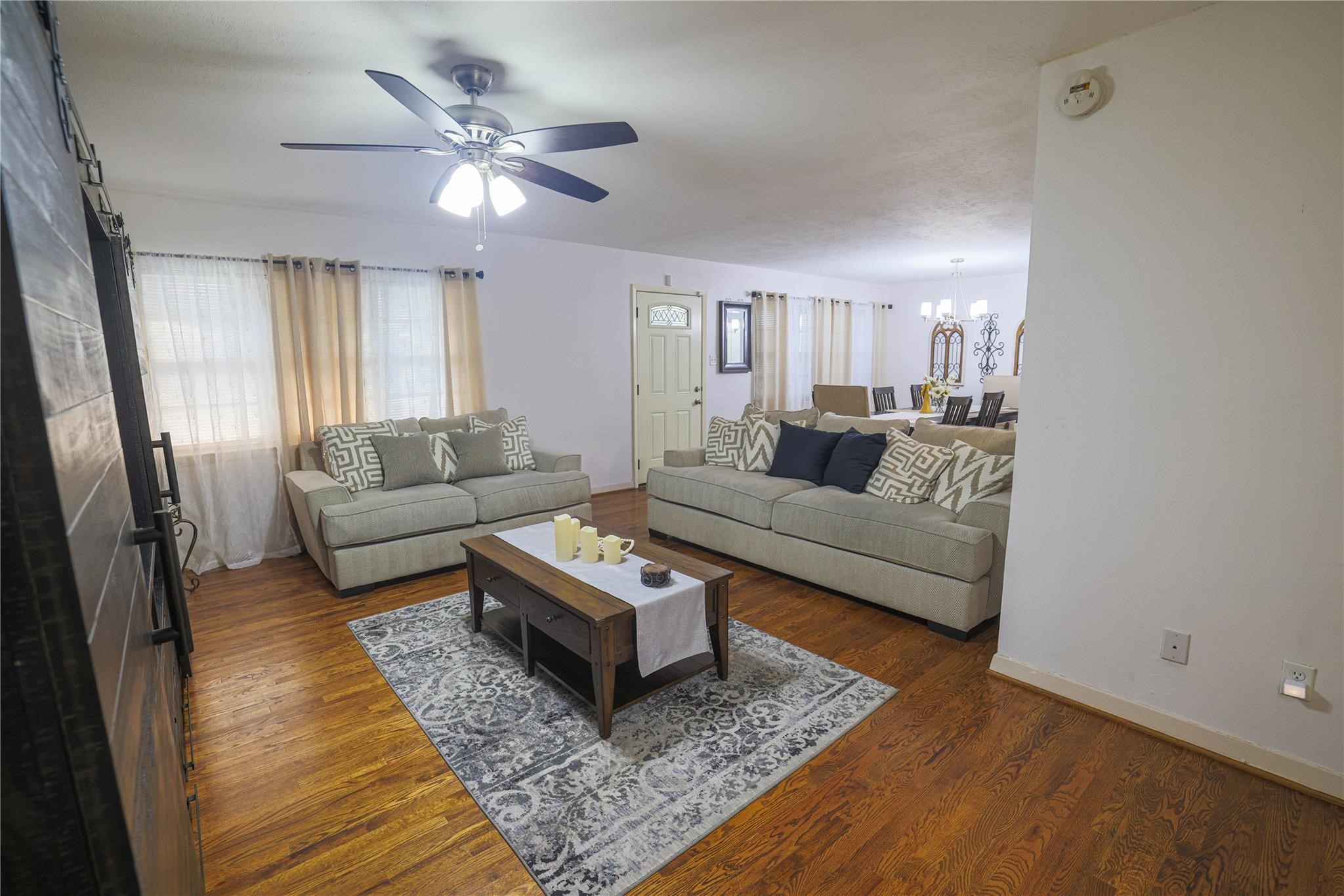 10959 Park Oak Circle Dallas TX 75228