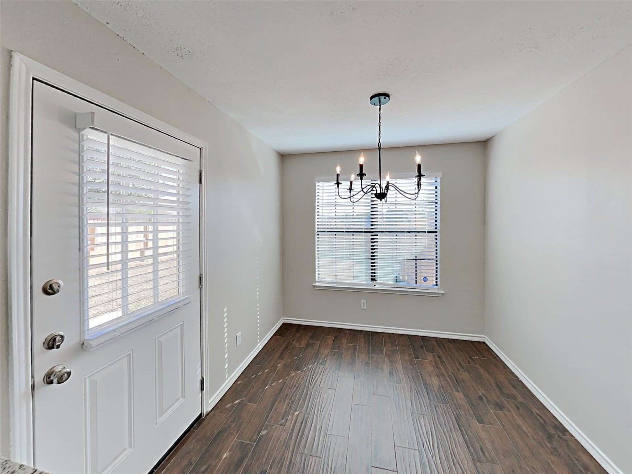 833 Weaver Street Cedar Hill TX 75104