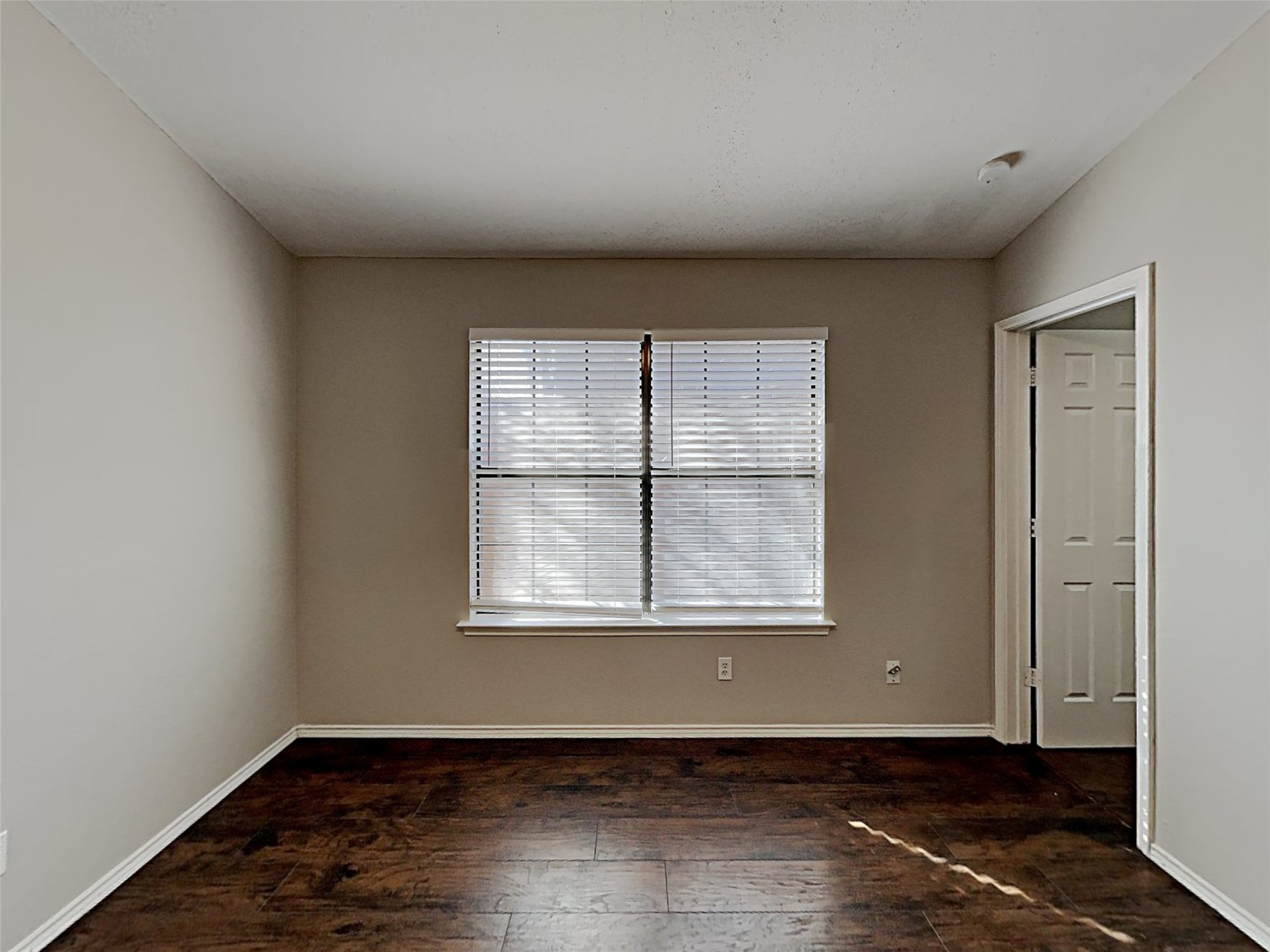 833 Weaver Street Cedar Hill TX 75104