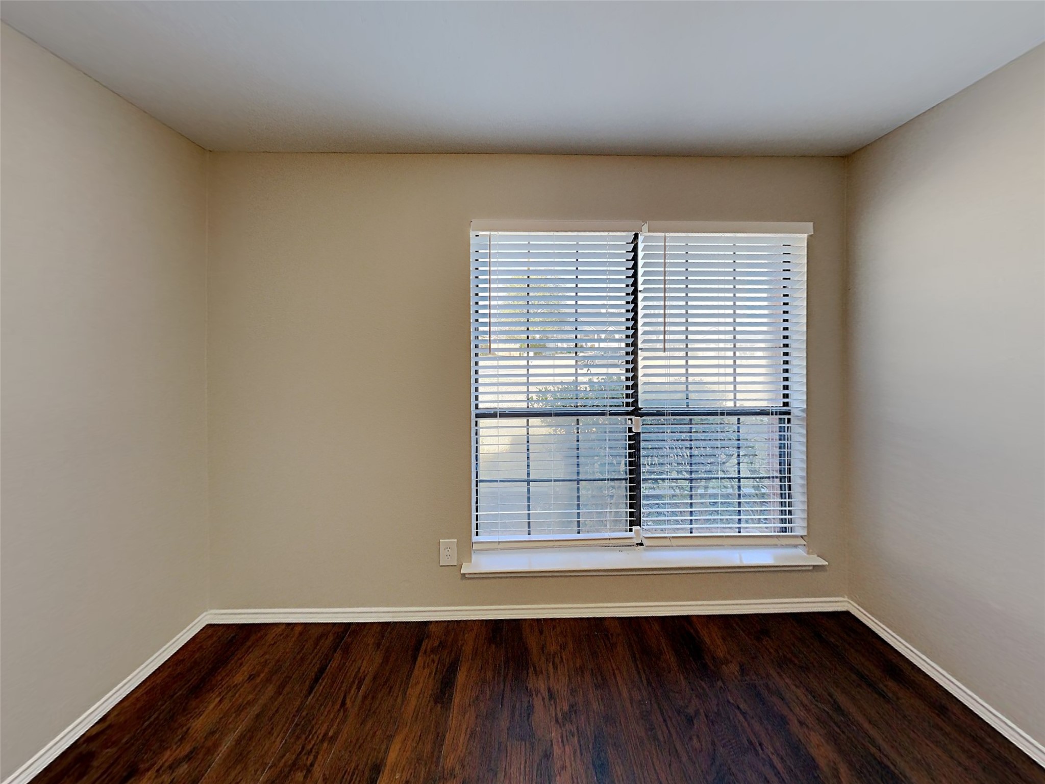 833 Weaver Street Cedar Hill TX 75104