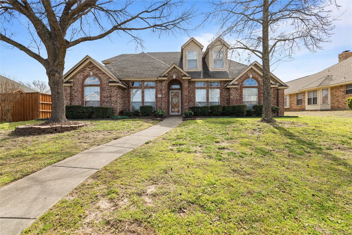 1720 Plum Creek Drive Desoto TX 75115