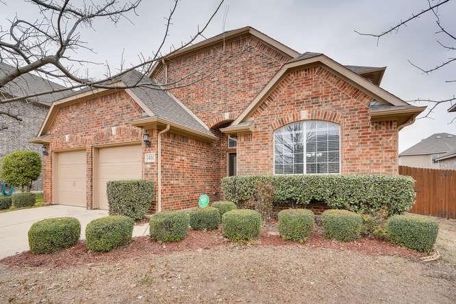 1401 Soaptree Lane Fort Worth TX 76177