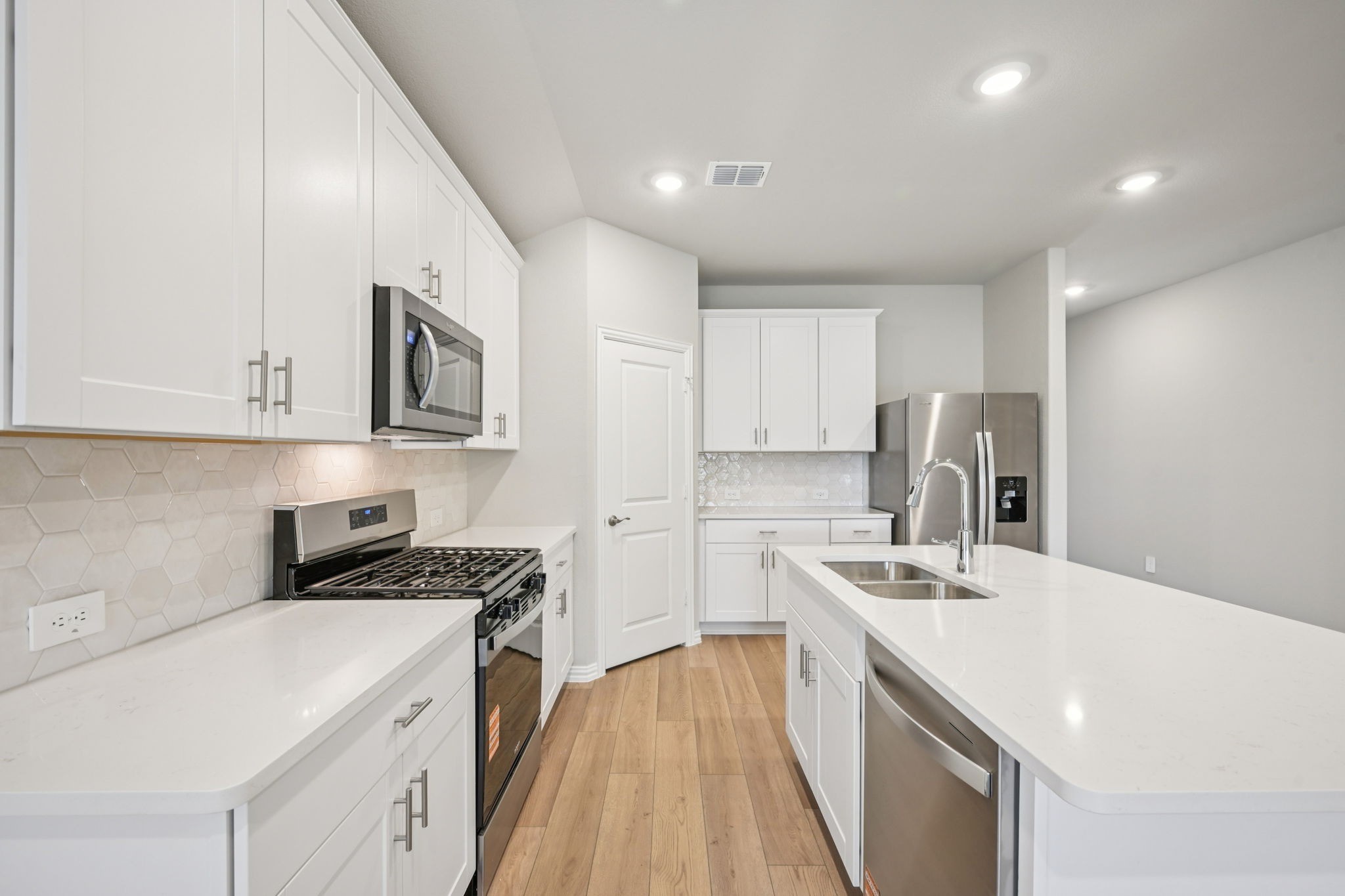 2105 Rannoch Street Sherman TX 75092