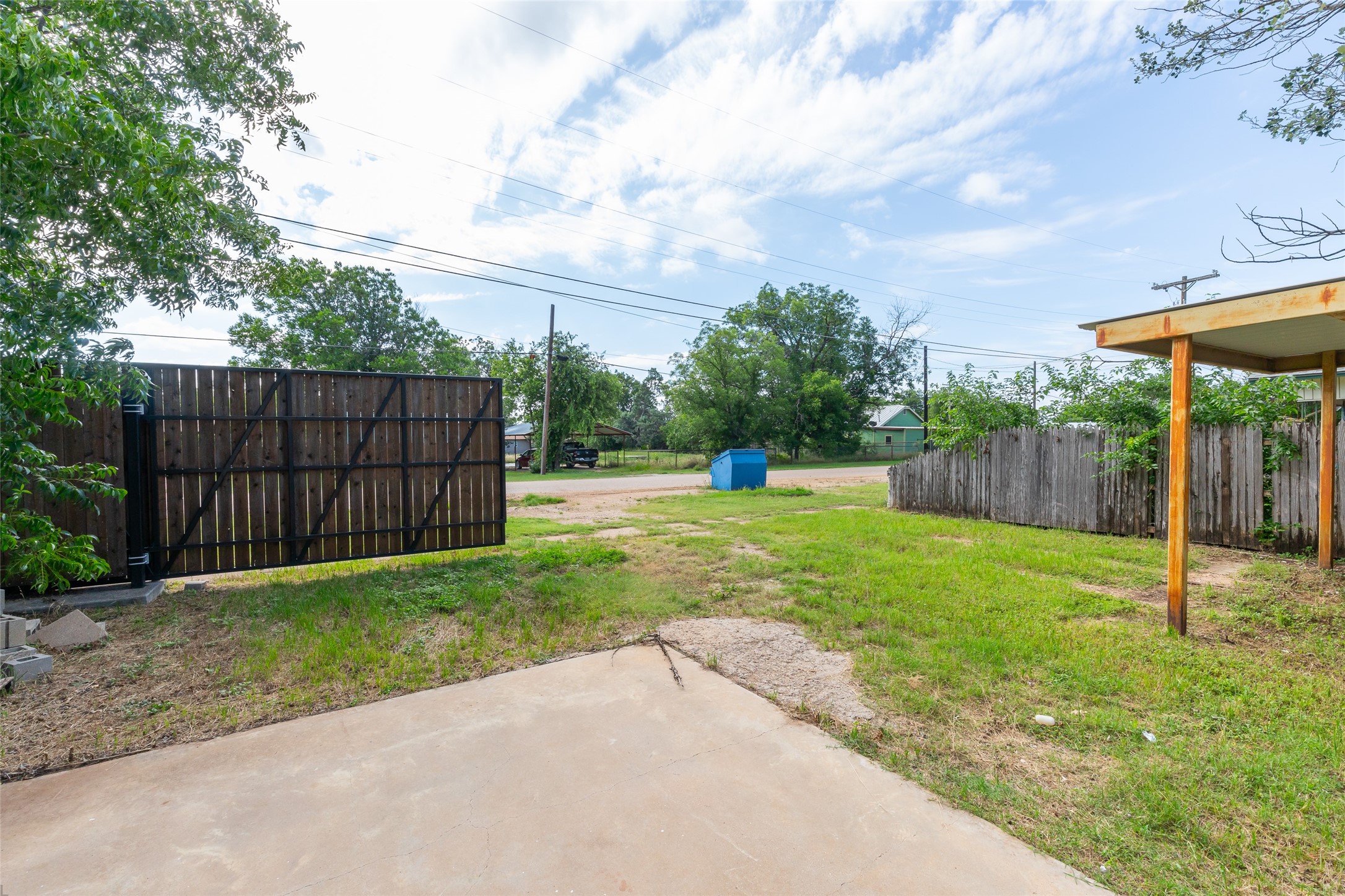 601 W 3rd Street Baird TX 79504