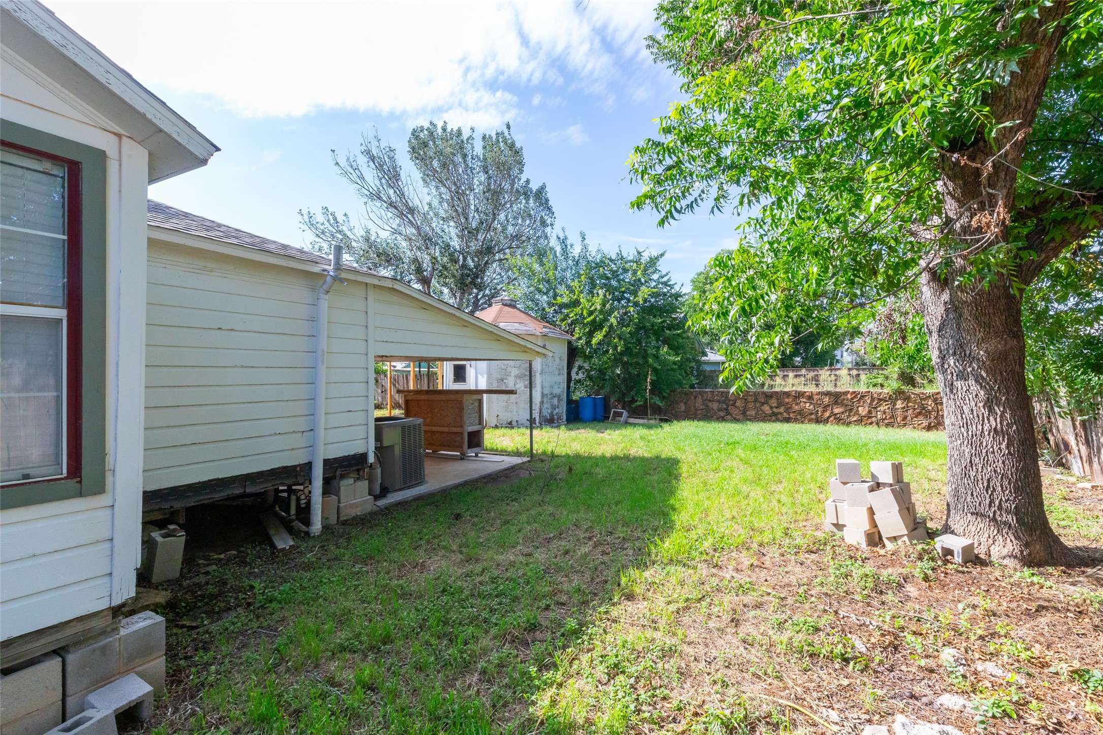 601 W 3rd Street Baird TX 79504