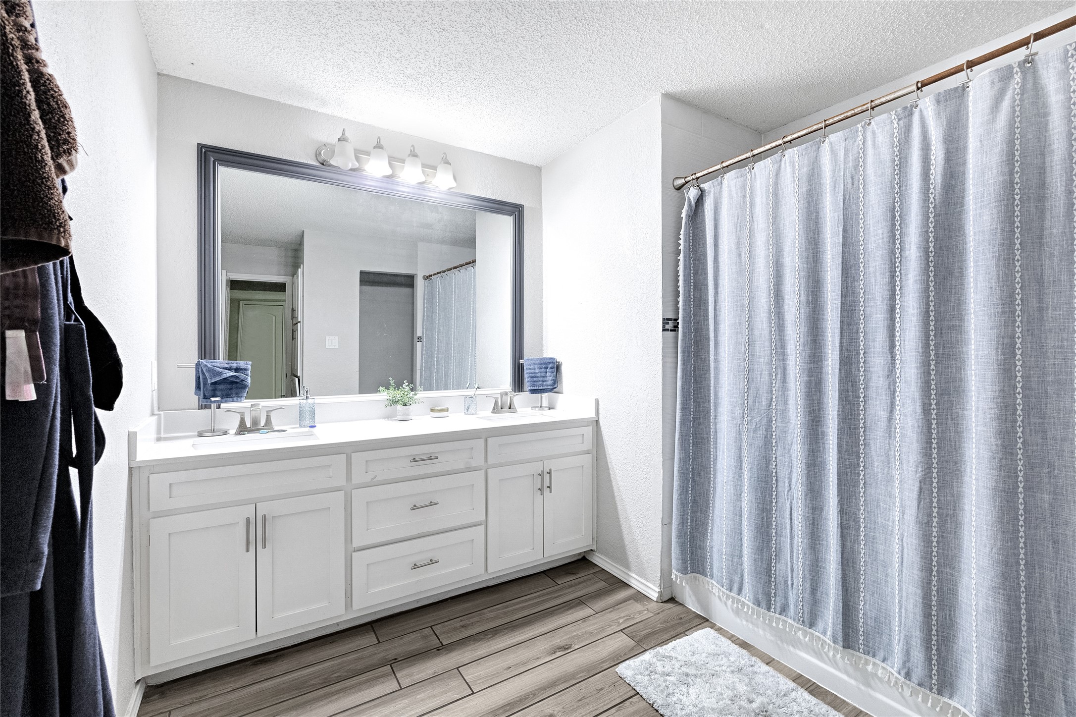 4808 Butterfield Road Arlington TX 76017