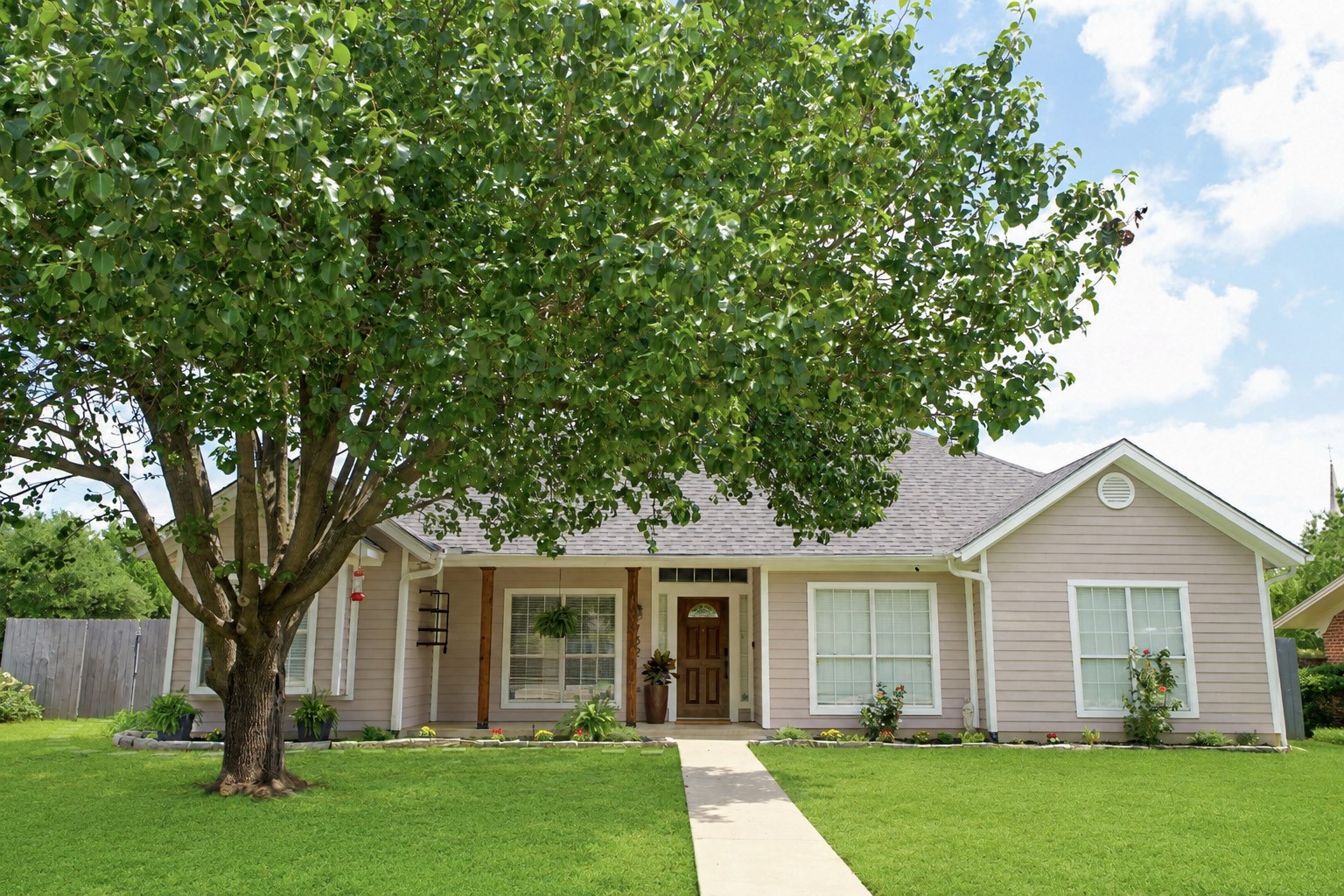 732 N Elm Street Muenster TX 76252