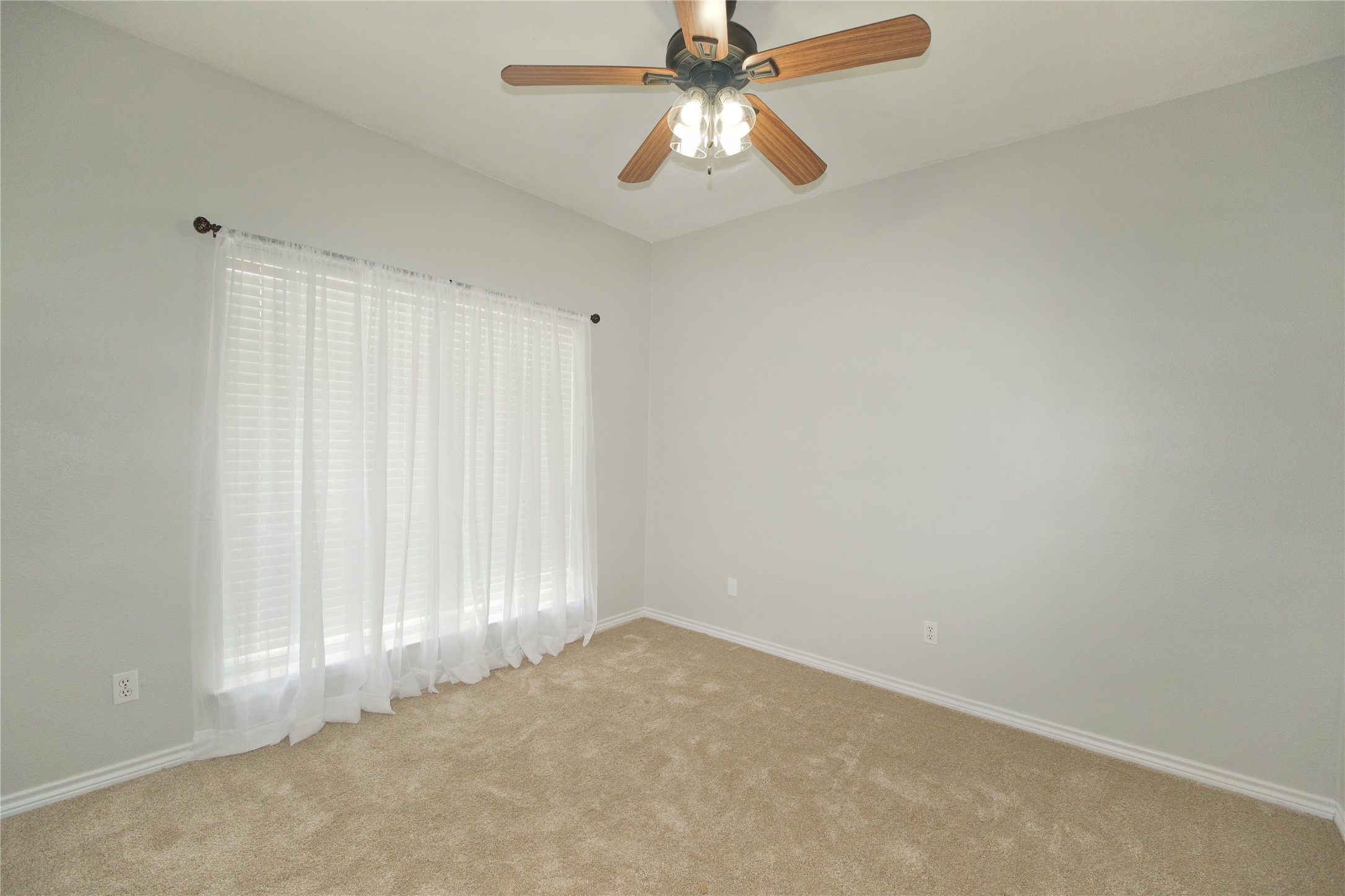 732 N Elm Street Muenster TX 76252