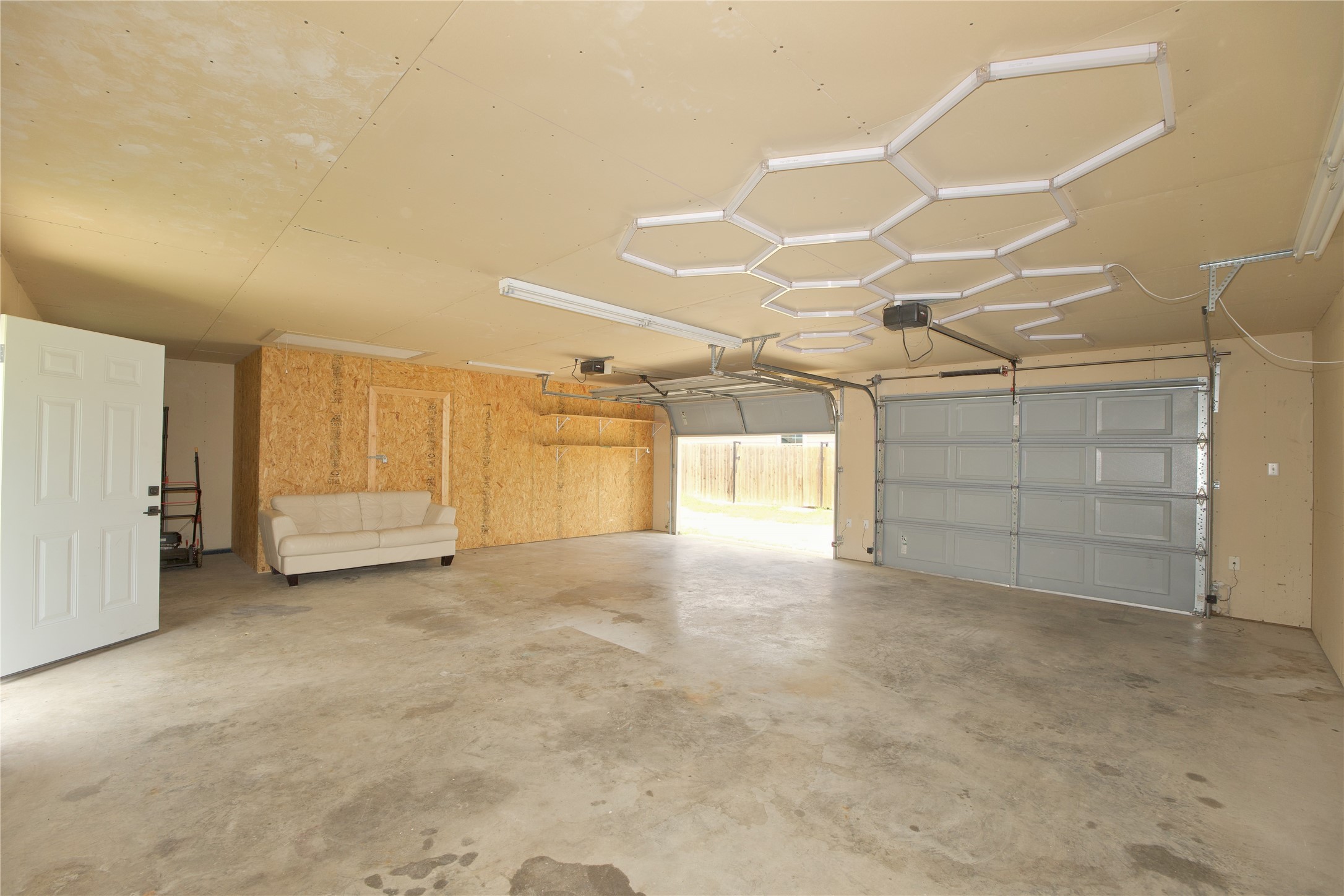 732 N Elm Street Muenster TX 76252