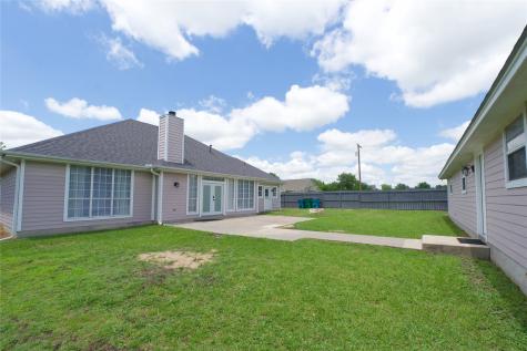 732 N Elm Street Muenster TX 76252