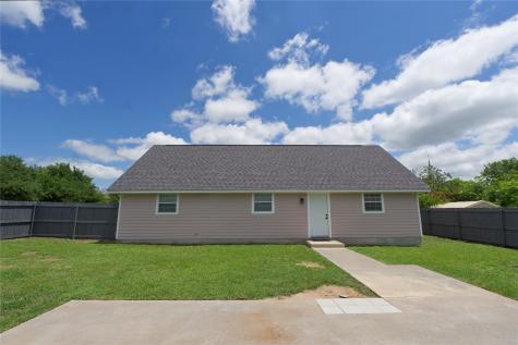 732 N Elm Street Muenster TX 76252