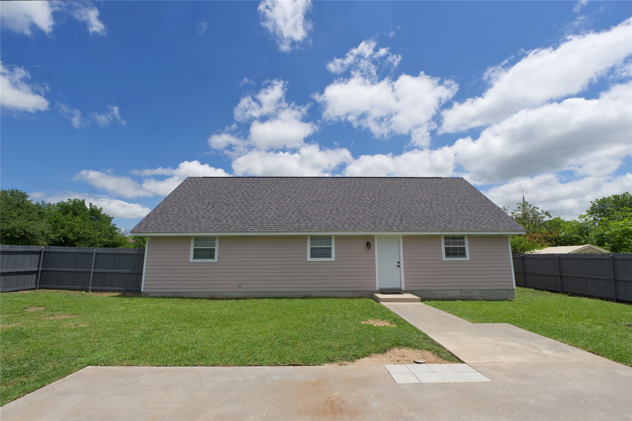 732 N Elm Street Muenster TX 76252
