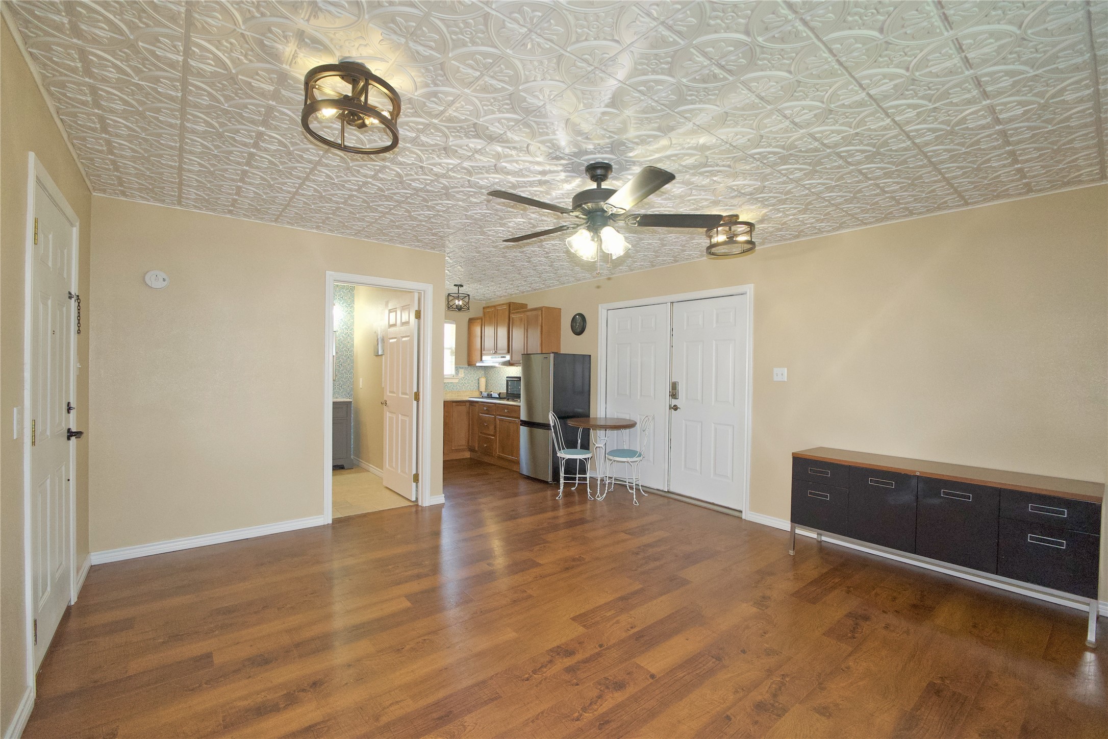732 N Elm Street Muenster TX 76252