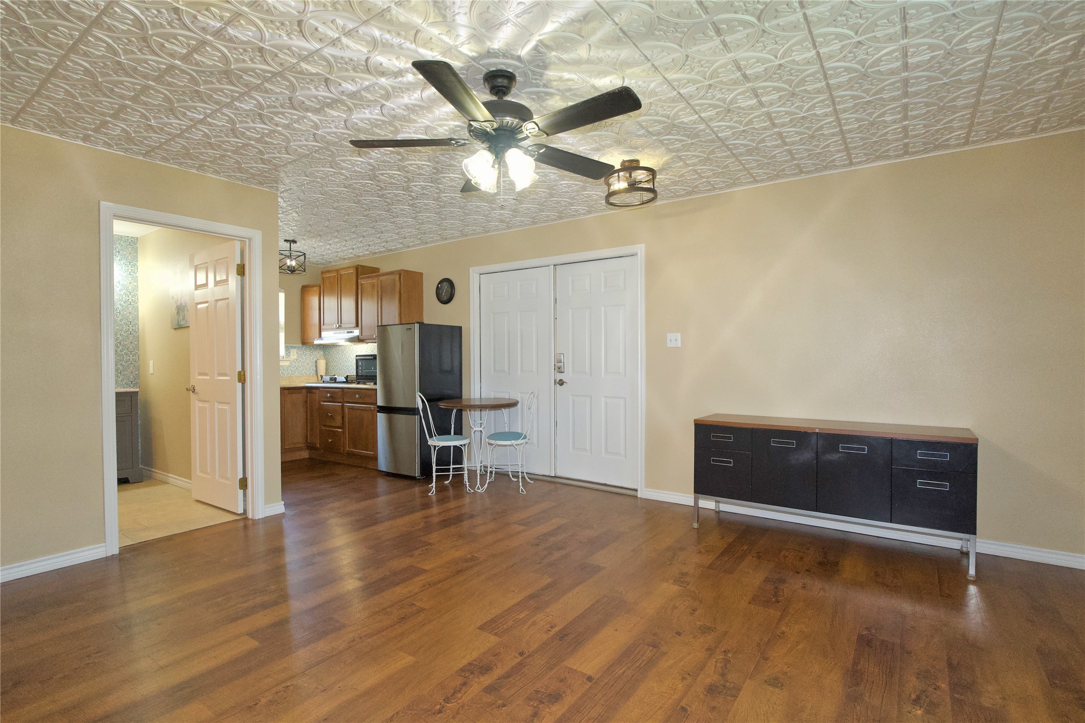 732 N Elm Street Muenster TX 76252