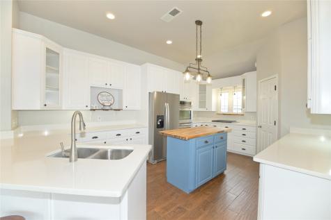 732 N Elm Street Muenster TX 76252