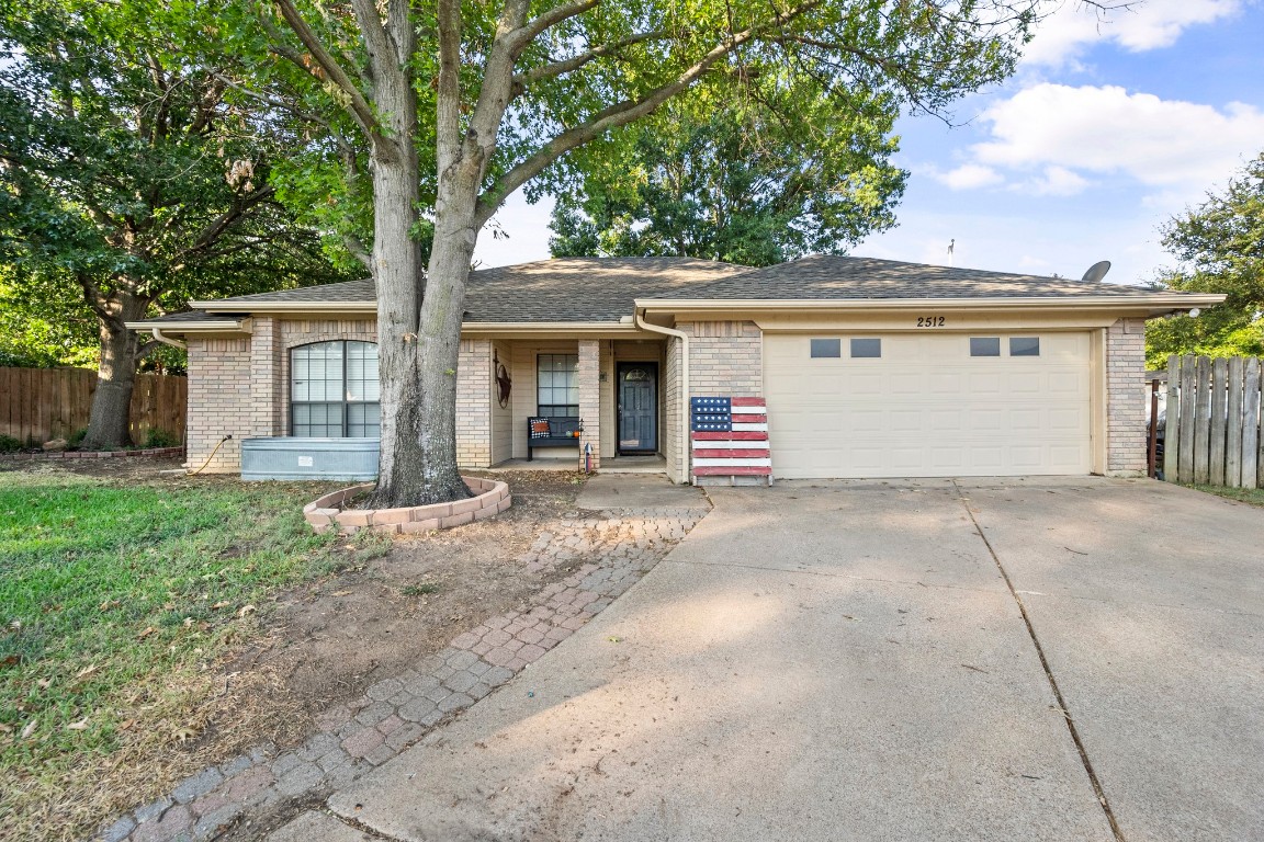 2512 Harmony Court Arlington TX 76015