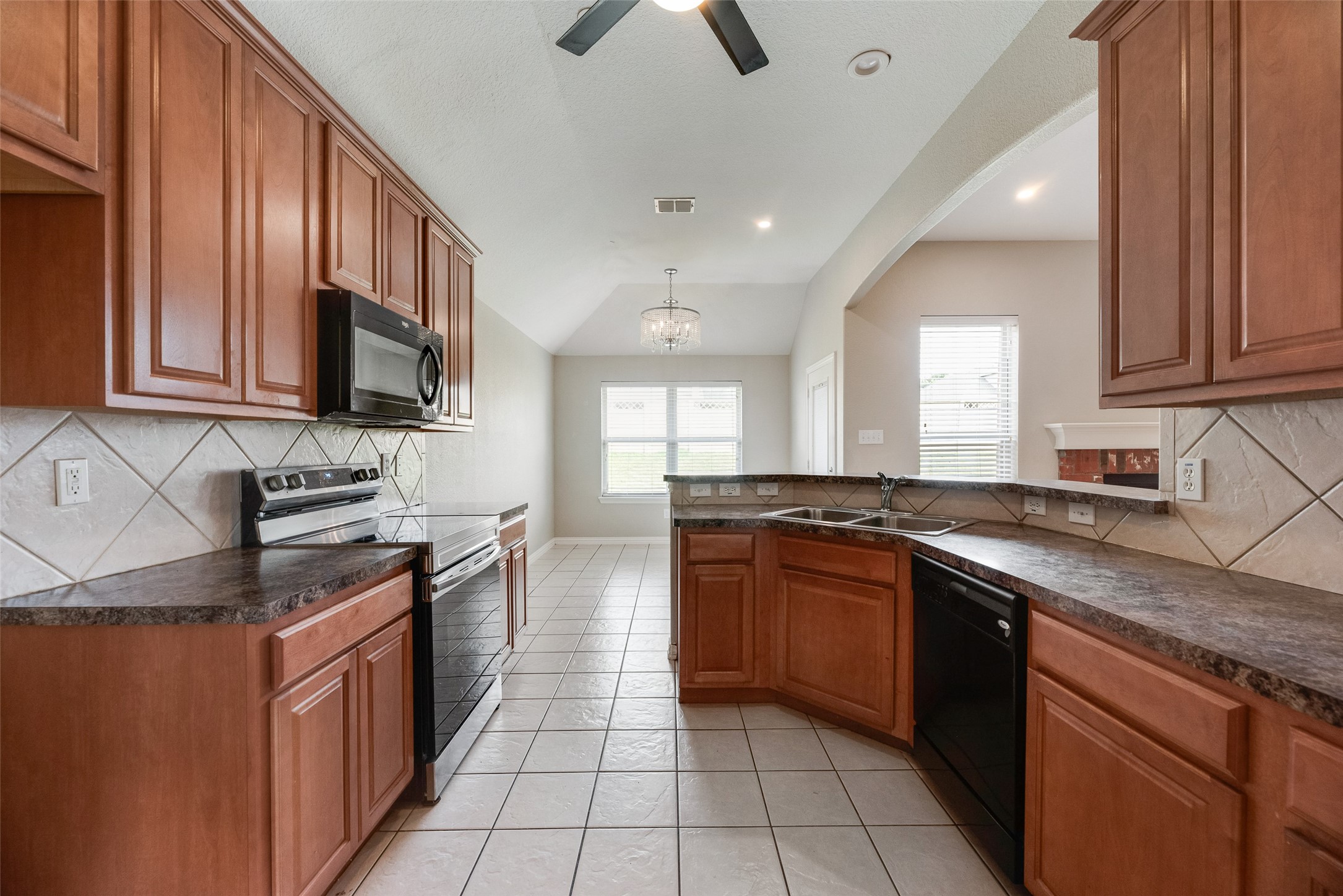 1517 White Willow Lane Arlington TX 76002