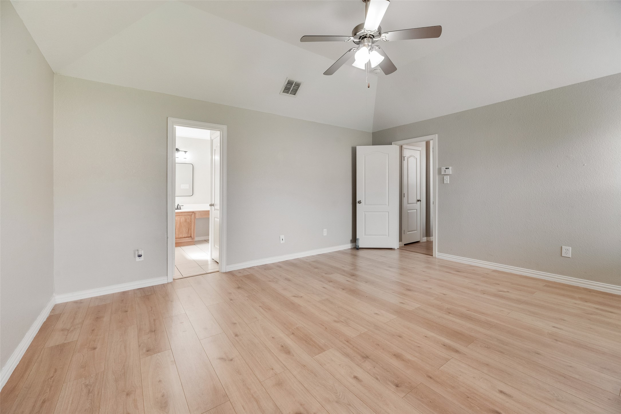 1517 White Willow Lane Arlington TX 76002