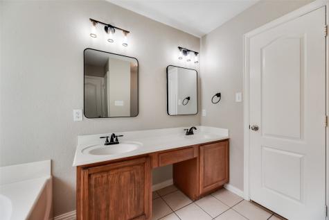 1517 White Willow Lane Arlington TX 76002