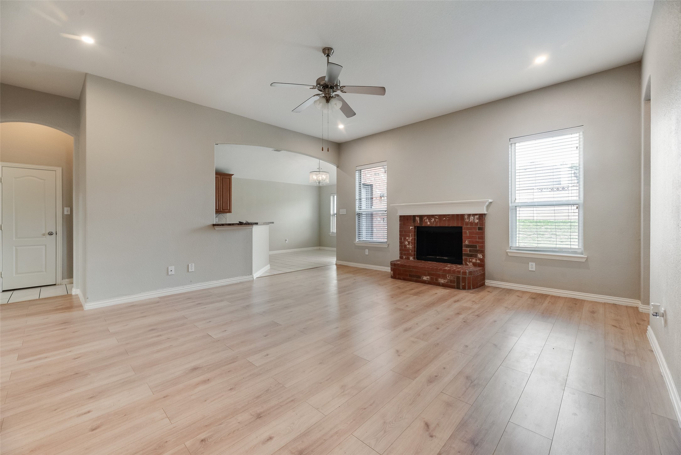 1517 White Willow Lane Arlington TX 76002
